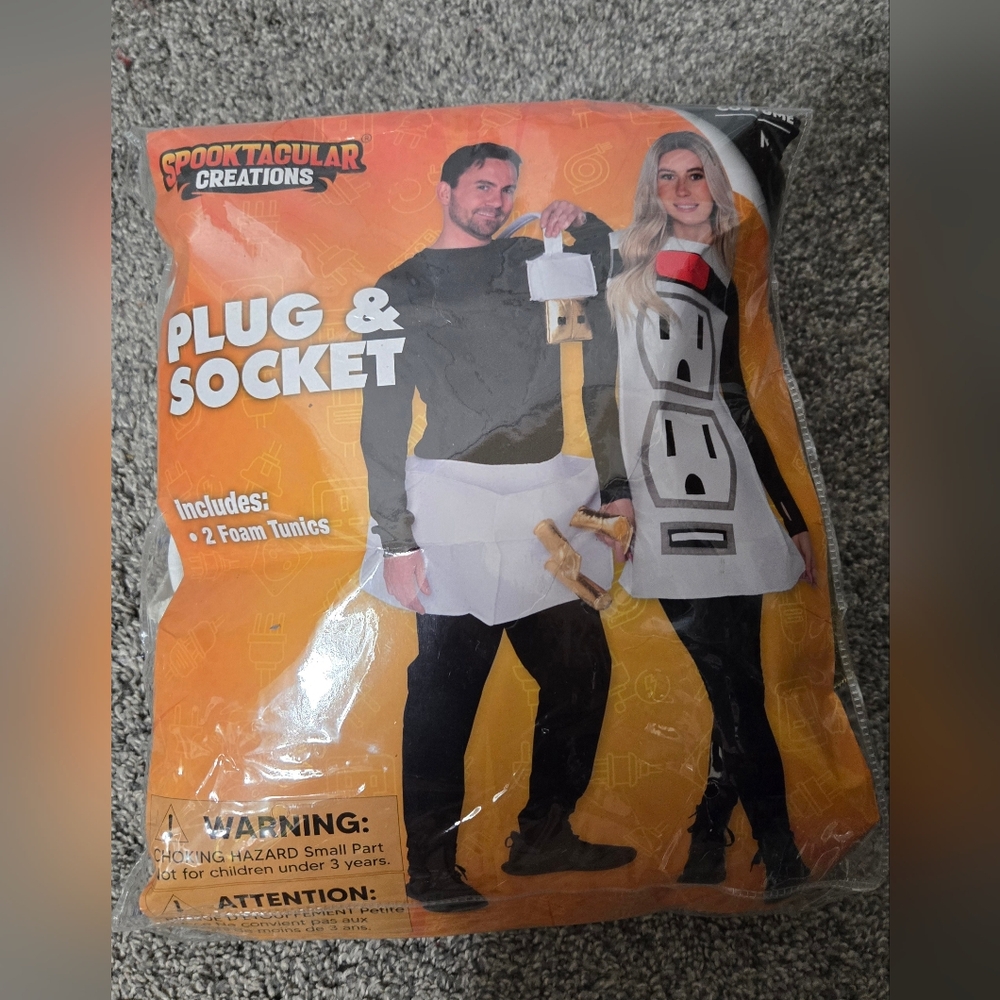 Plug & Socket Couples Costume, Medium, Halloween Costume, New In Package